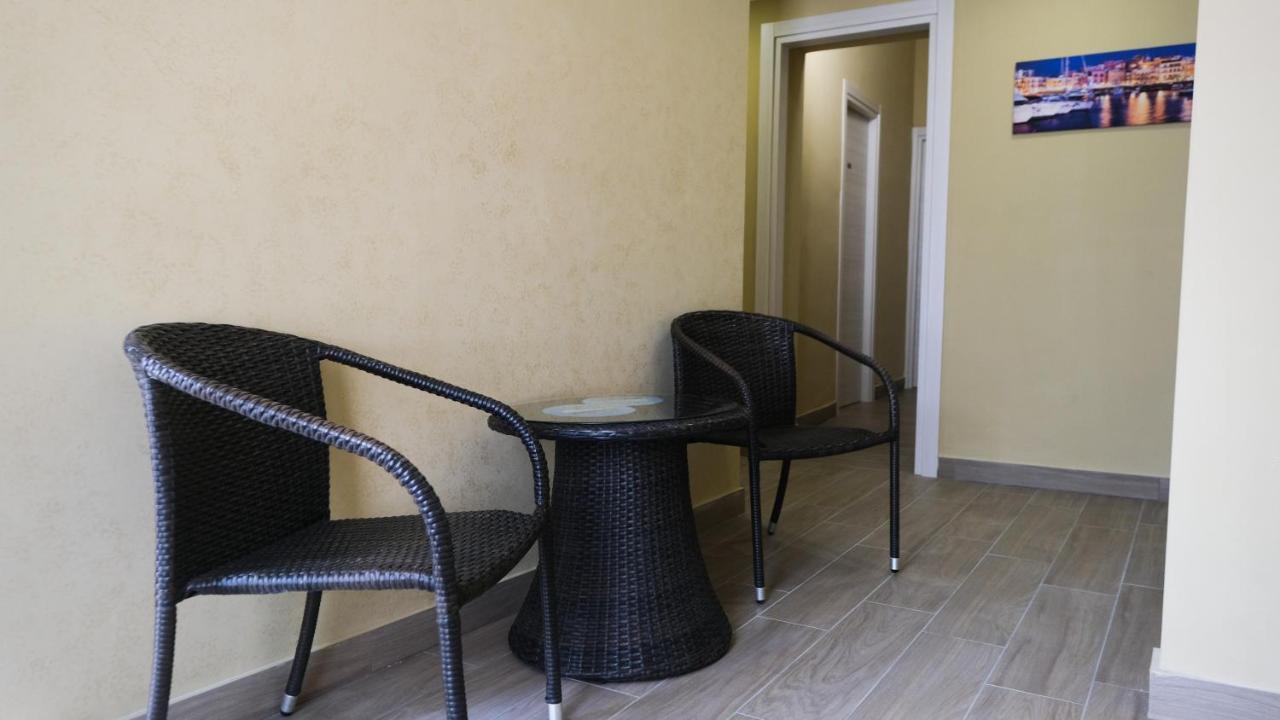 Royal Dante Bed & Breakfast Naples Exterior photo