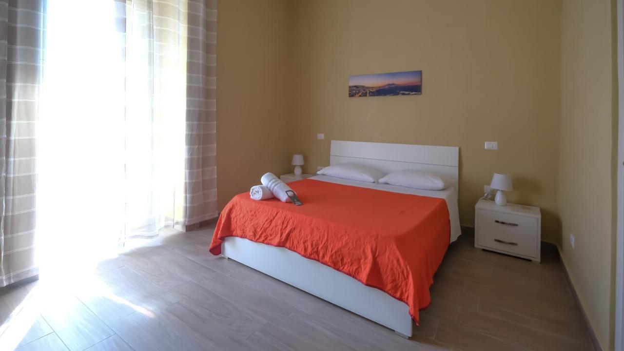 Royal Dante Bed & Breakfast Naples Exterior photo